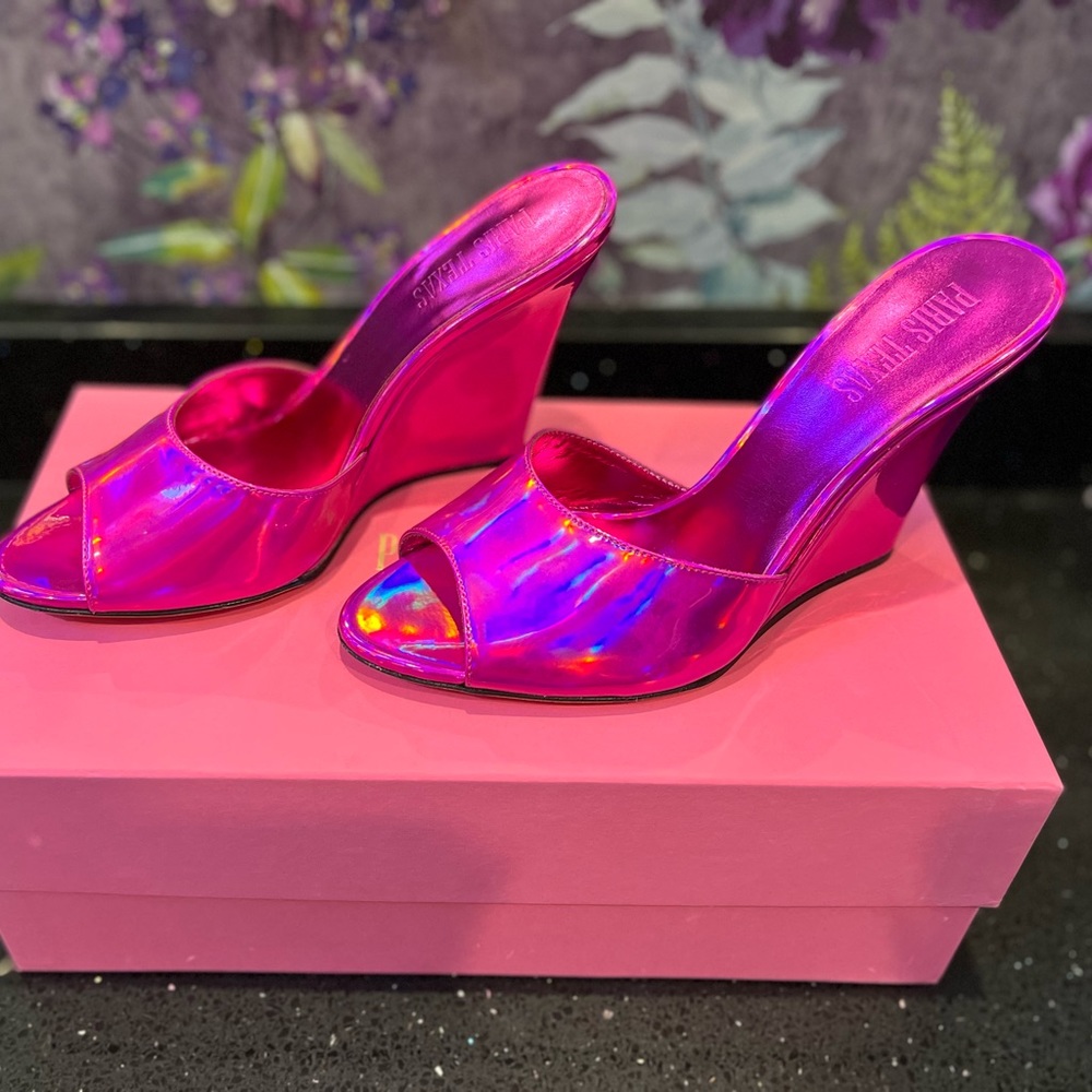 ✨✨NWT✨✨ BARBIECORE Paris Texas Prisma Fuchsia mules